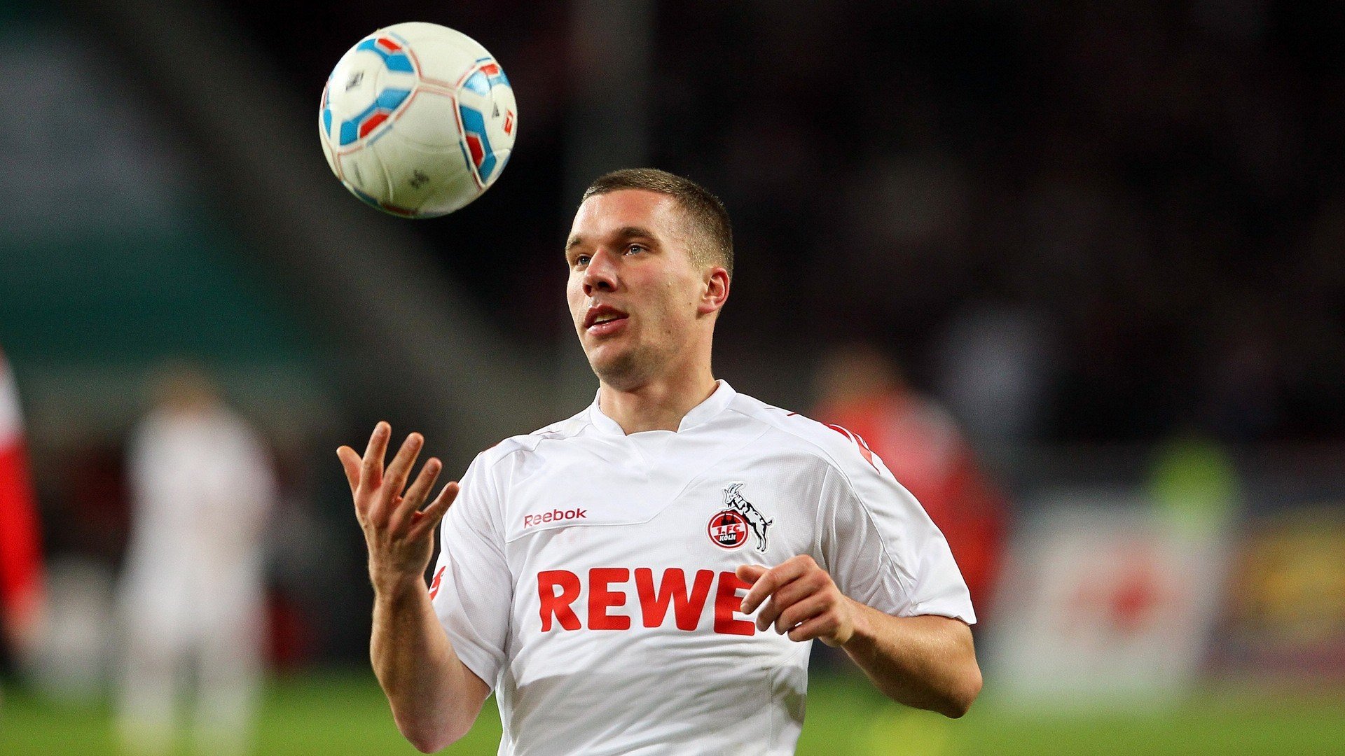 九游娱乐官网 (jiuyou)-体育新闻栏目开设中国篮球周报关注行业动态与赛事进程，国内篮球新闻